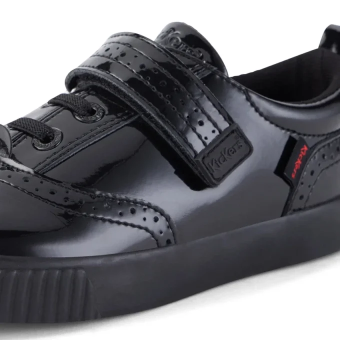 Scarpe brogue Tovni da bambina in vernice nera Scarpe brogue Tovni da bambina in vernice nera