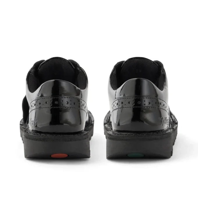 Scarpe da donna Kick Lo in similpelle verniciata nera Scarpe da donna Kick Lo in similpelle verniciata nera