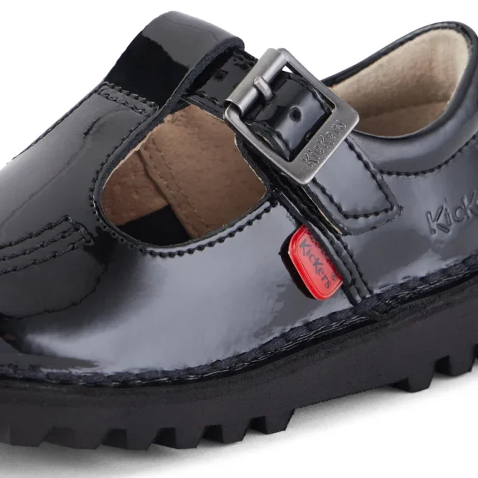 Scarpe Kick T-Bar in vernice nera per bambine Scarpe Kick T-Bar in vernice nera per bambine