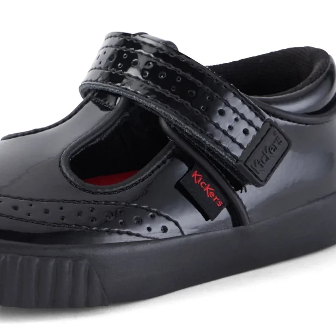 Scarpe Tovni Brogue T-Bar in vernice per bambine, nero Scarpe Tovni Brogue T-Bar in vernice per bambine, nero