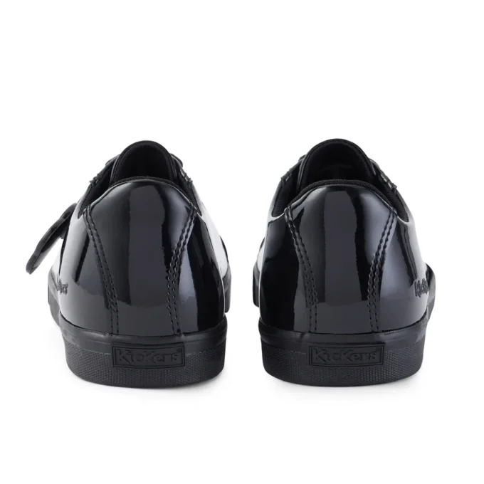 Tovni Lacer da ragazza in pelle verniciata nera Tovni Lacer da ragazza in pelle verniciata nera
